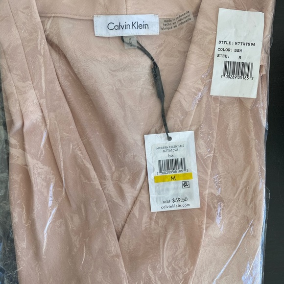 Calvin Klein sleeveless blouse -Blush - Picture 1 of 4